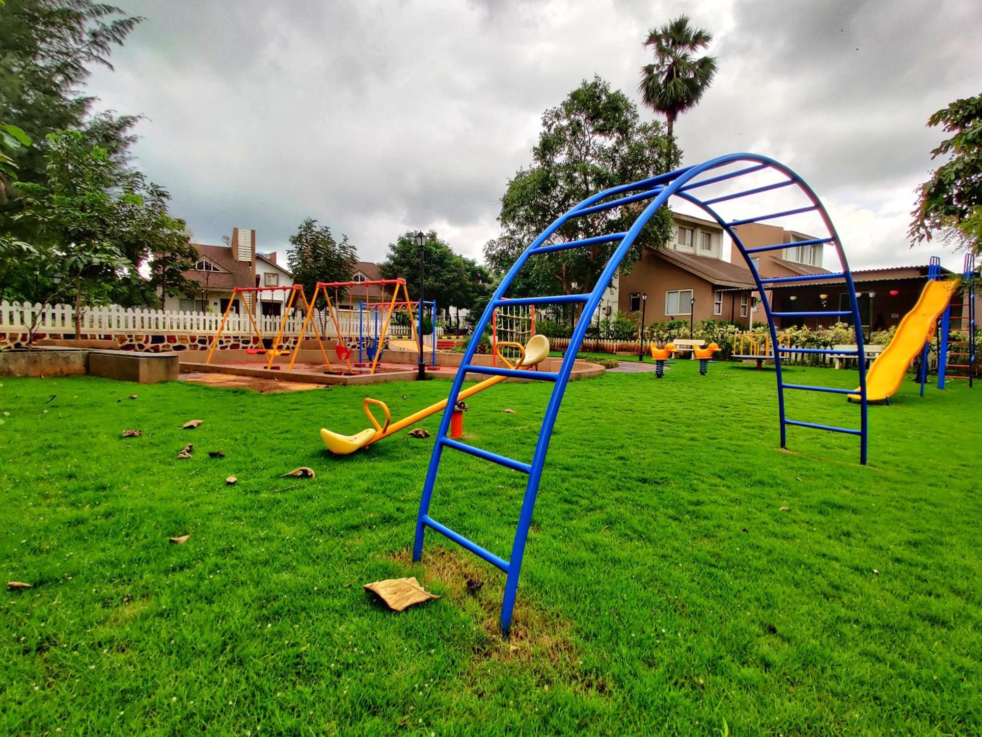 Pushpam Sanskruti Resort Karjat - A Pure Veg Resort Dhamni Exterior photo