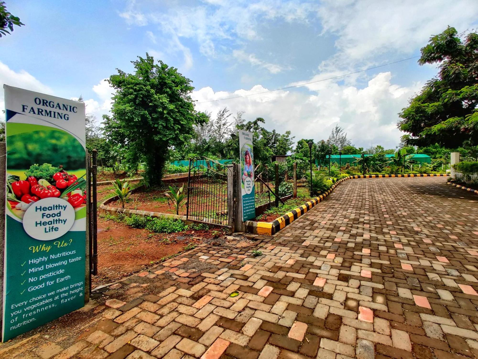 Pushpam Sanskruti Resort Karjat - A Pure Veg Resort Dhamni Exterior photo